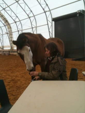 patches-and-maryann-sharing-pms-tea