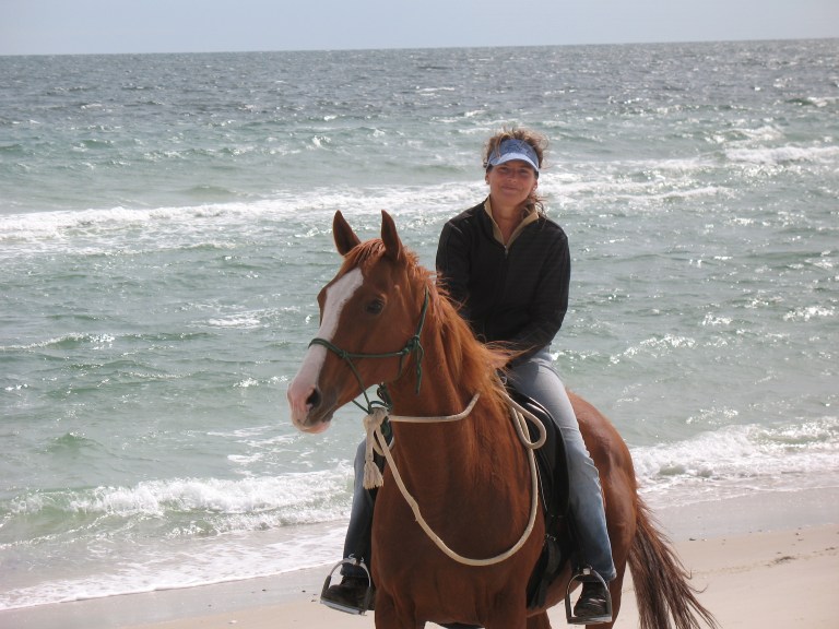 Summer and MaryAnn on the Beach 1009